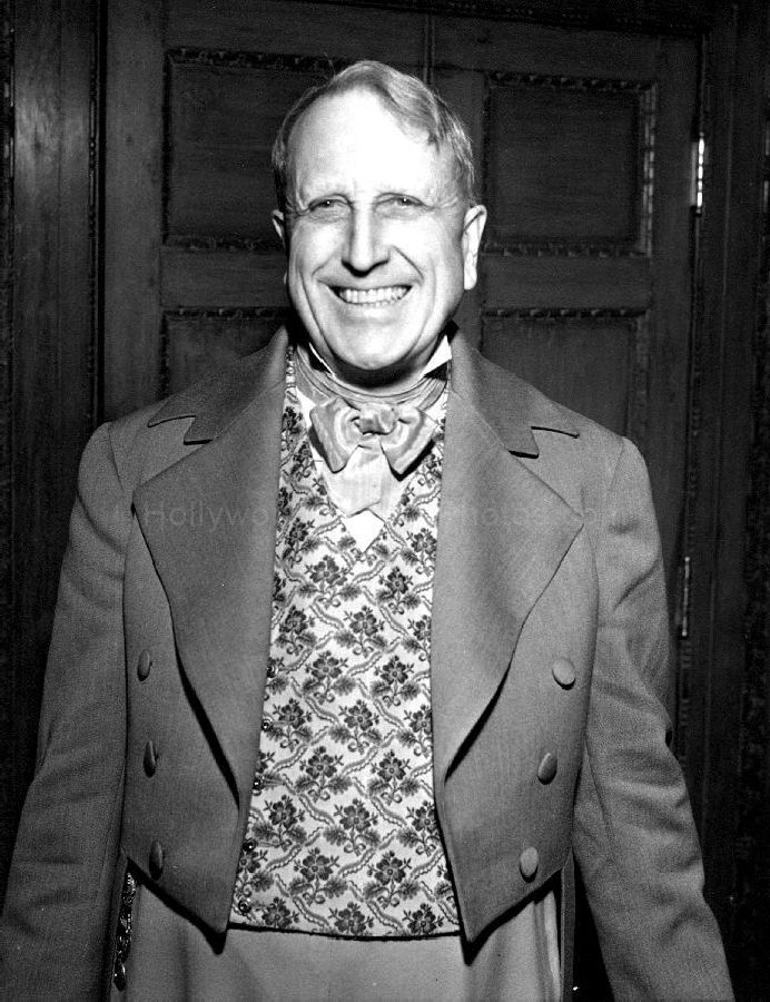 Hearst 38.jpg